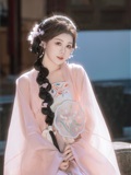 YITUYU艺图语 2025.01.02 粉色温婉 泡芙小方